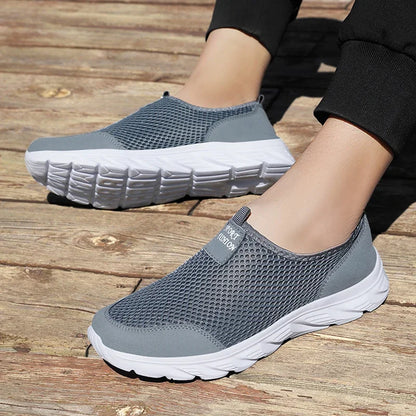 Summer New Style Walking Shoes Sneakers Male