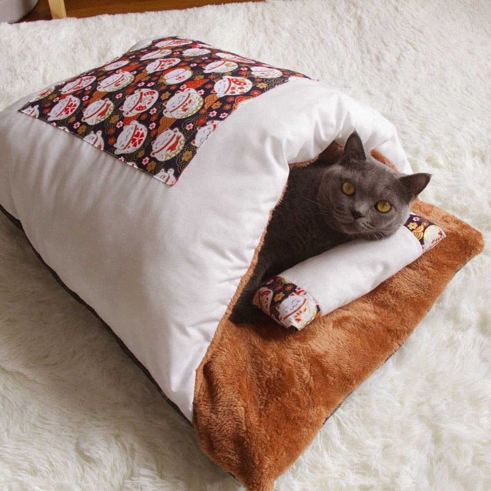 Winter Warm Cat Bed with Pilllow - Misthere K.